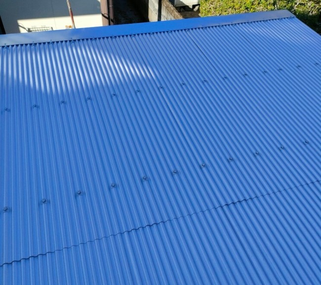 物置の屋根カバー工事完了　GL鋼板